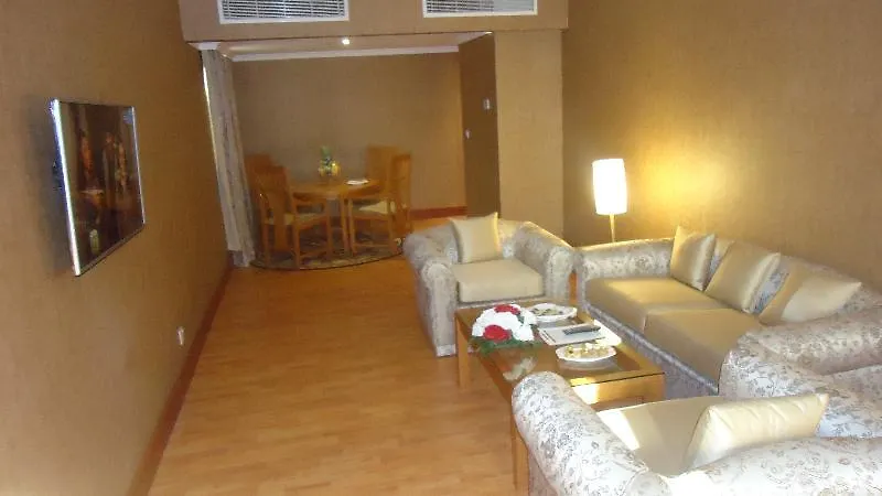 Jeddah Grand Hotel 4*,